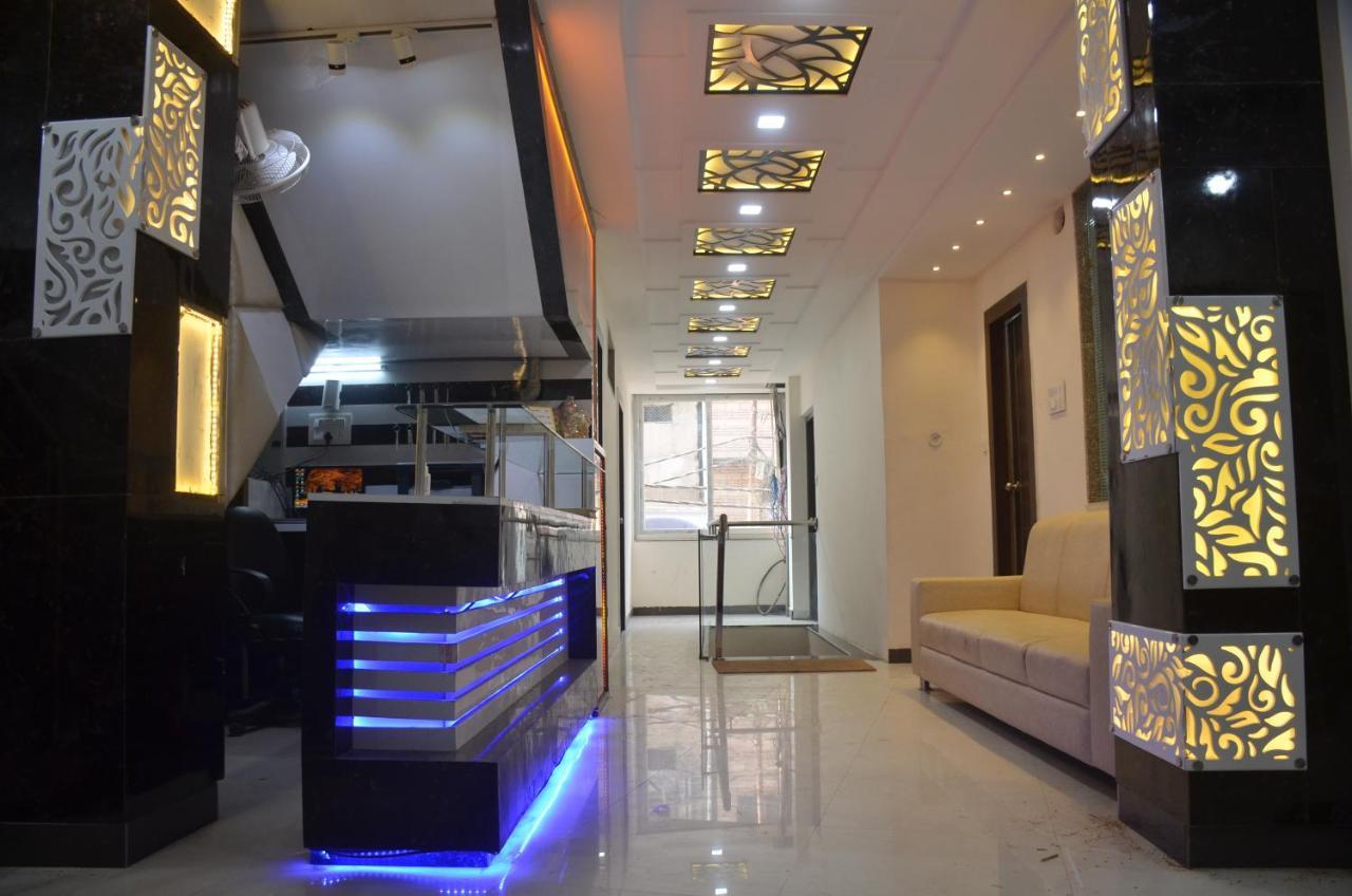 Hotel Krishna Galaxy Kanpur Zewnętrze zdjęcie
