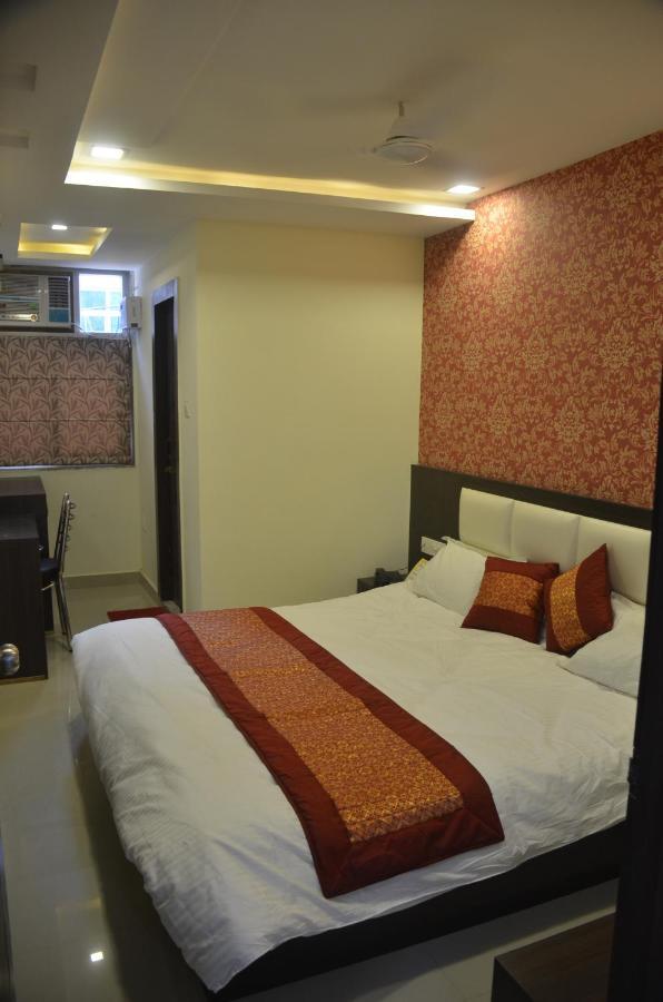 Hotel Krishna Galaxy Kanpur Zewnętrze zdjęcie